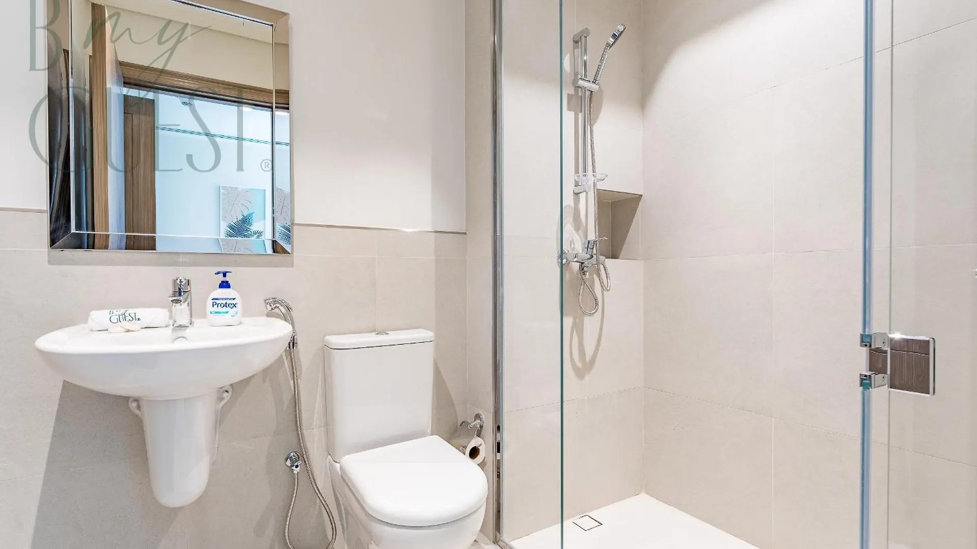 Luxurious Waterfront Villa Sea & Burj Khalifa View Dubai