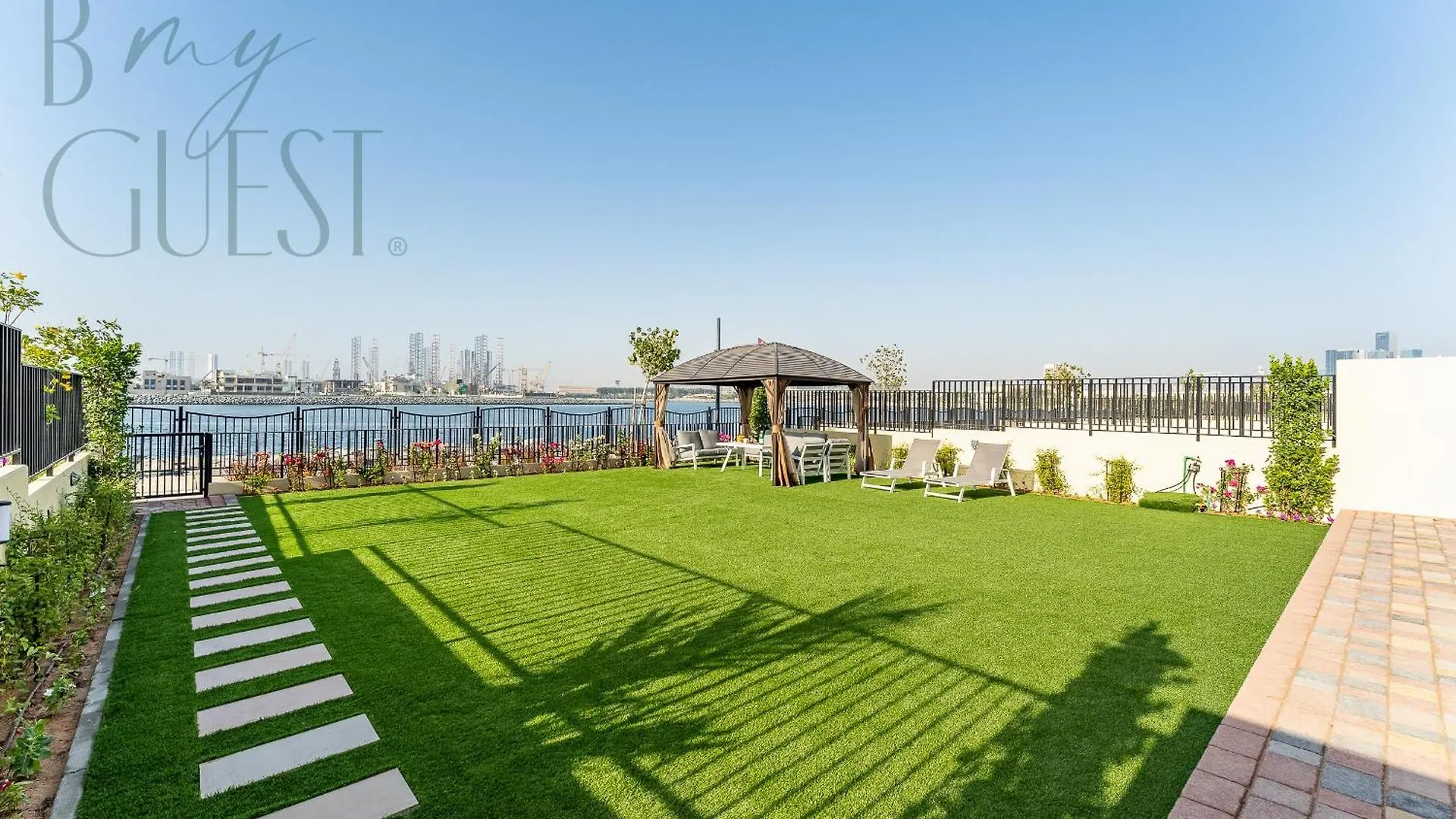 Holiday home Luxurious Waterfront Villa Sea & Burj Khalifa View Dubai United Arab Emirates