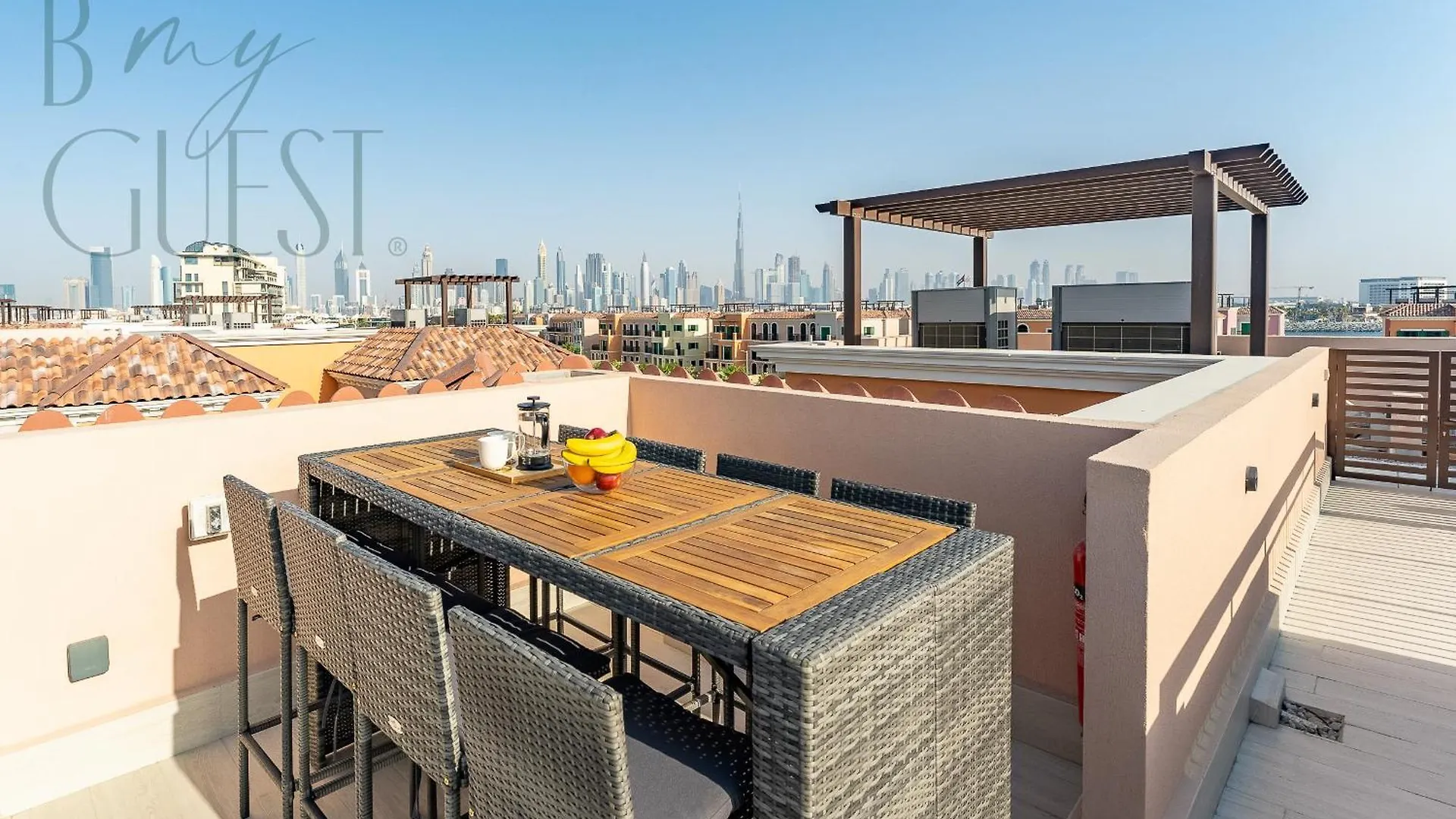 Luxurious Waterfront Villa Sea & Burj Khalifa View Dubai